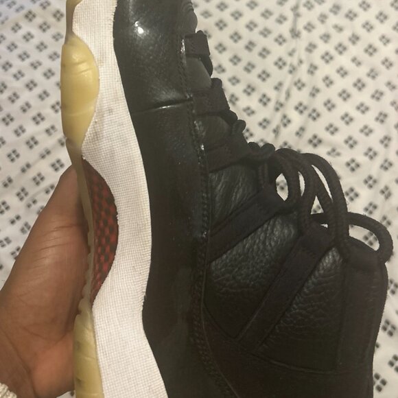 Air Jordan 11 Retro - Picture 3 of 8